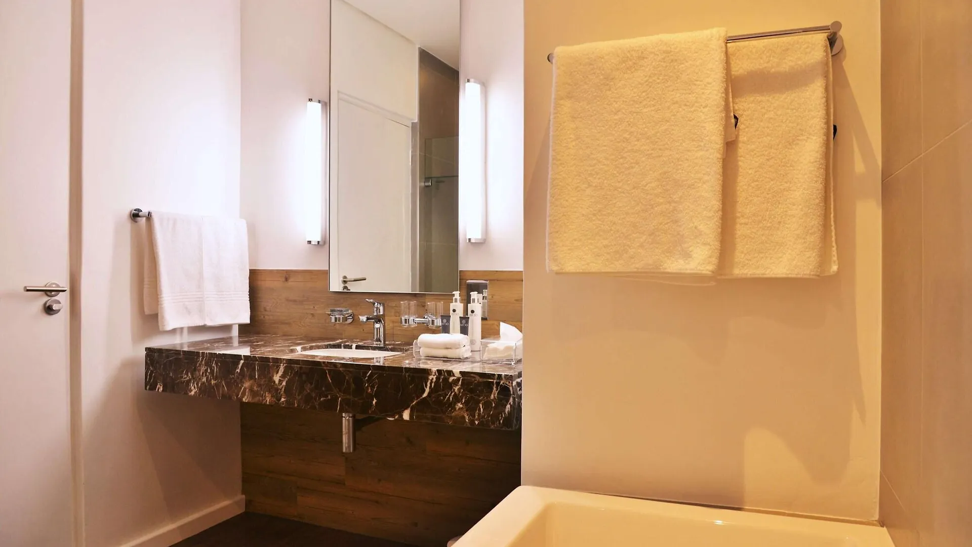 ****  The Cape Milner Hotel Cape Town South Africa